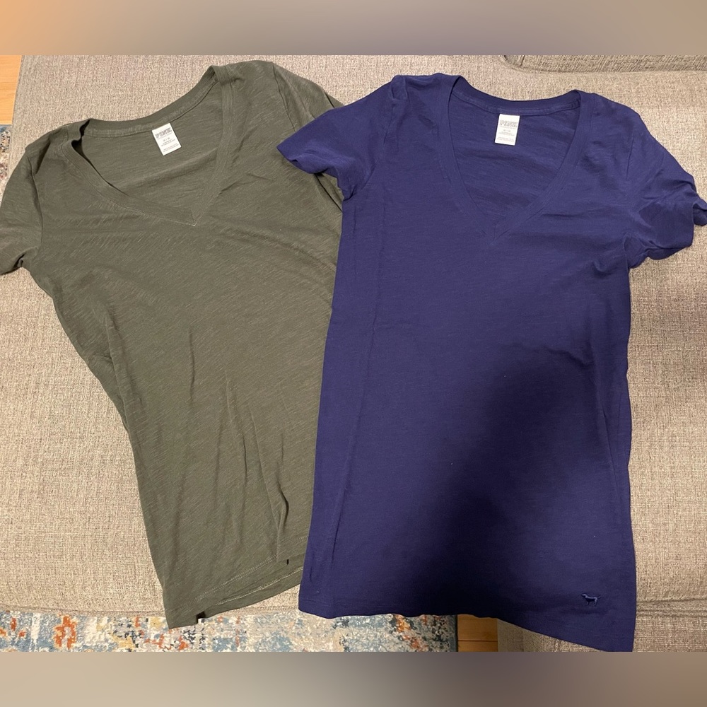 NWOT PINK Victoria’s Secret V-neck T-shirts